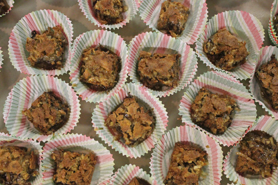 Display your Dream bars in colorful muffin wrappers like these. 
